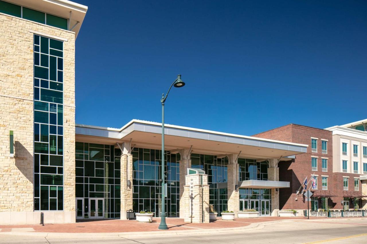 Hilton Garden Inn Manhattan Kansas Екстериор снимка