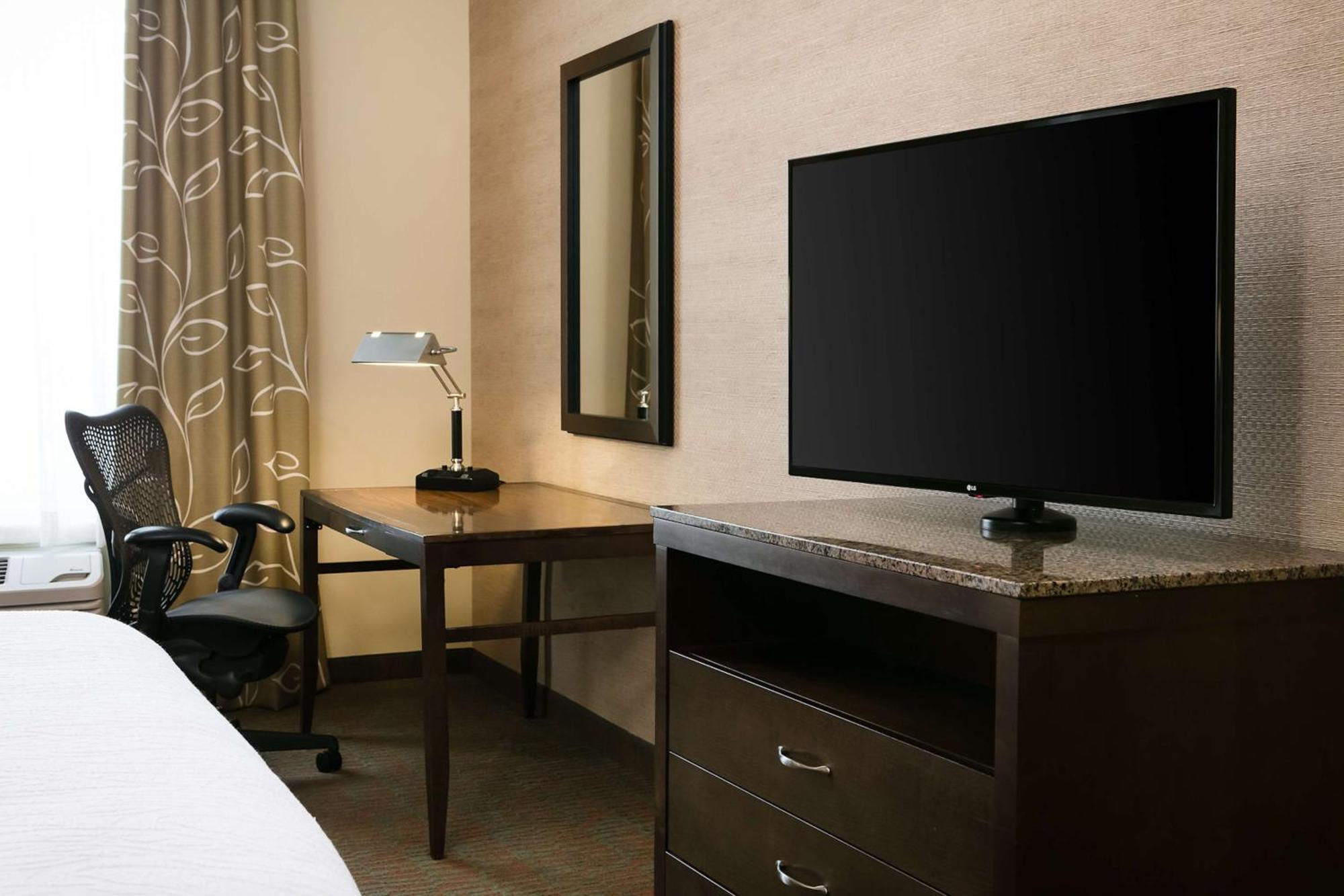 Hilton Garden Inn Manhattan Kansas Екстериор снимка