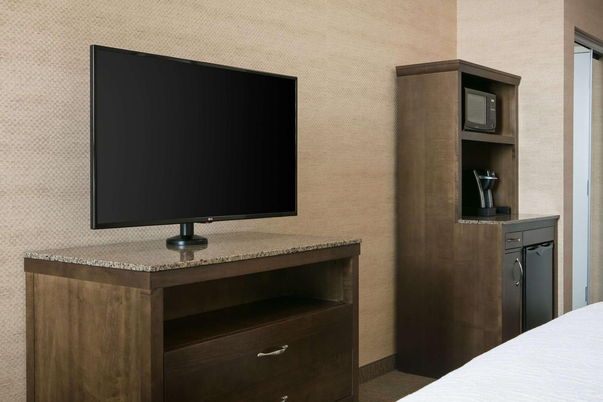 Hilton Garden Inn Manhattan Kansas Екстериор снимка