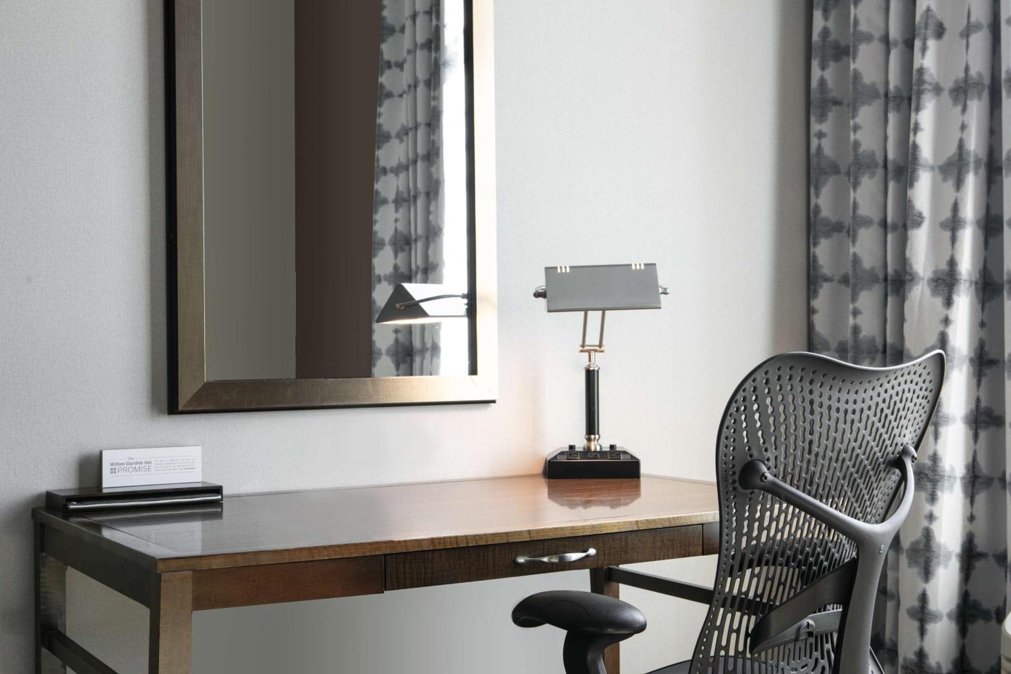 Hilton Garden Inn Manhattan Kansas Екстериор снимка